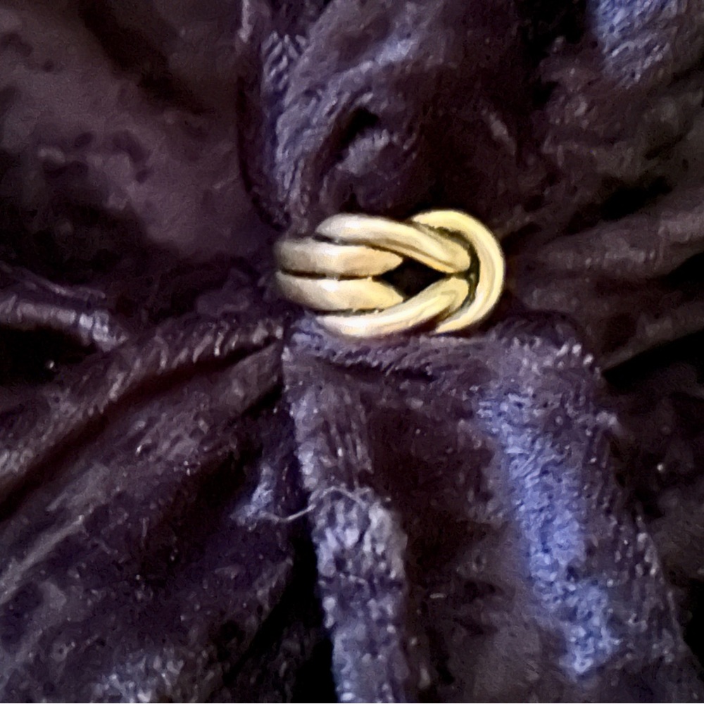 Premier Designs Limited Edition Love Knot Ring Sz. 7